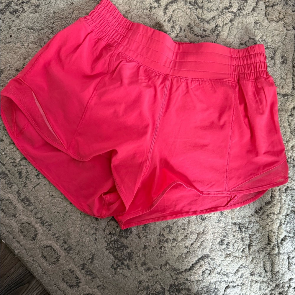 lululemon Lip Gloss Hottie Hot High-Rise Lined Short 2.5”